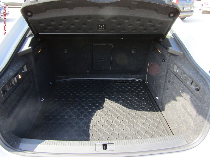 Škoda Superb (2016) 2.0 TDi 4x4, ČR, L&K, DSG - fotka 7 z 23