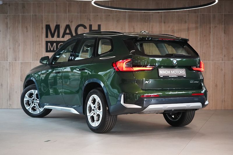 BMW X1 20d xLine, H/K ,Tažné, Head-Up - fotka 12 z 50