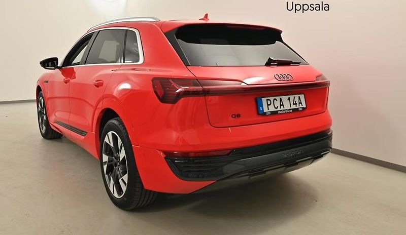 Audi Q8 e-tron 55 Q Kam 4 zóny Matrix BLIS - fotka 5 z 9