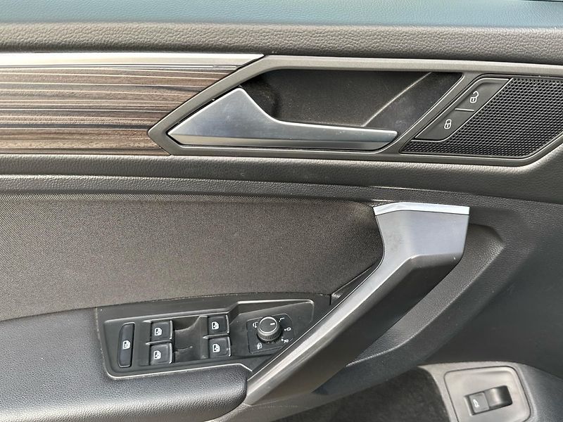Volkswagen Tiguan Allspace Elegance 2.0 TDI 110 - fotka 14 z 25