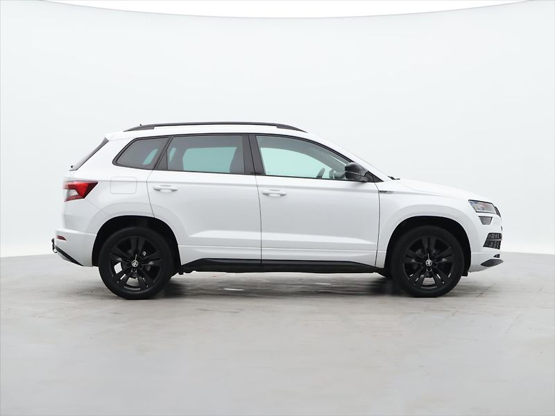 Škoda Karoq 1,5 TSI 110kW Sportline DSG CZ - fotka 6 z 27