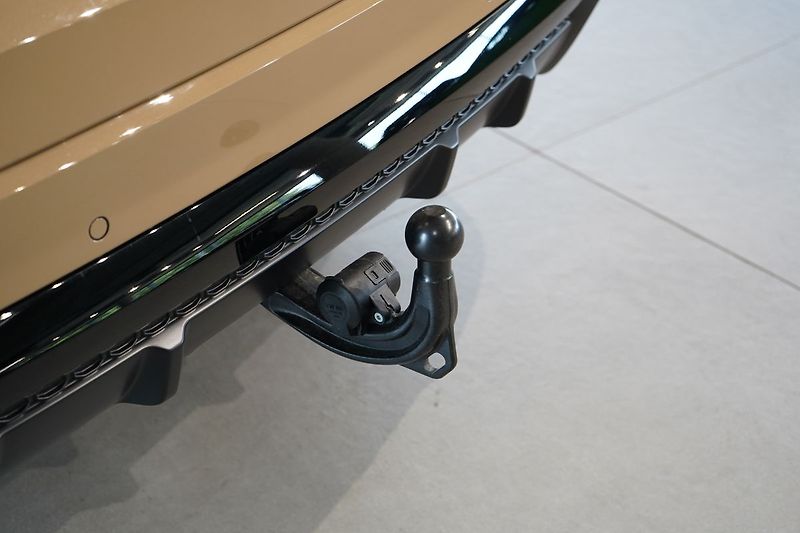 Audi Q8 TDI quattro 210 kW, S line - fotka 18 z 50