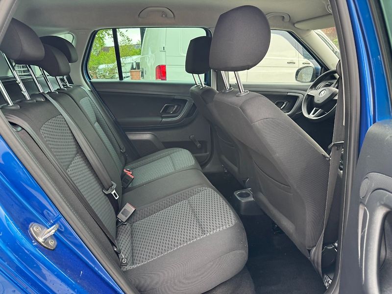 Škoda Fabia (2014) Elegance 1.2 TSI 63kW - fotka 24 z 29