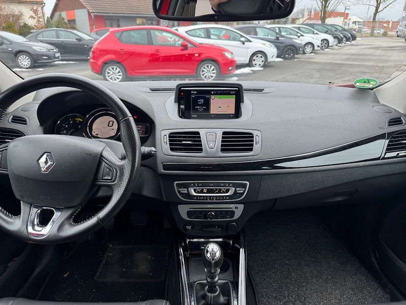 Renault Mégane (2016) 1,6 Dci 96 KW BOSE - fotka 19 z 28