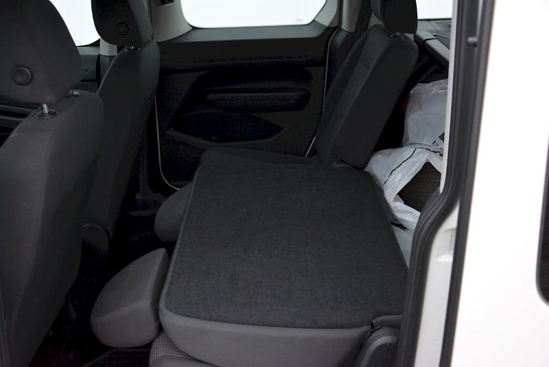 Volkswagen Caddy (2021) 1.5 TSI 84 kW Life 5.generace - fotka 10 z 28