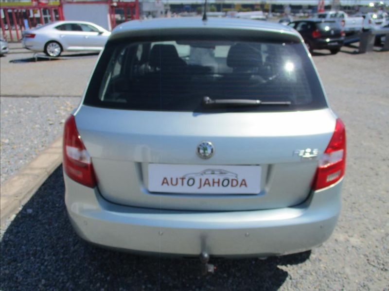 Škoda Fabia 1,2 TSI, klima, serv. kniha, - fotka 6 z 36