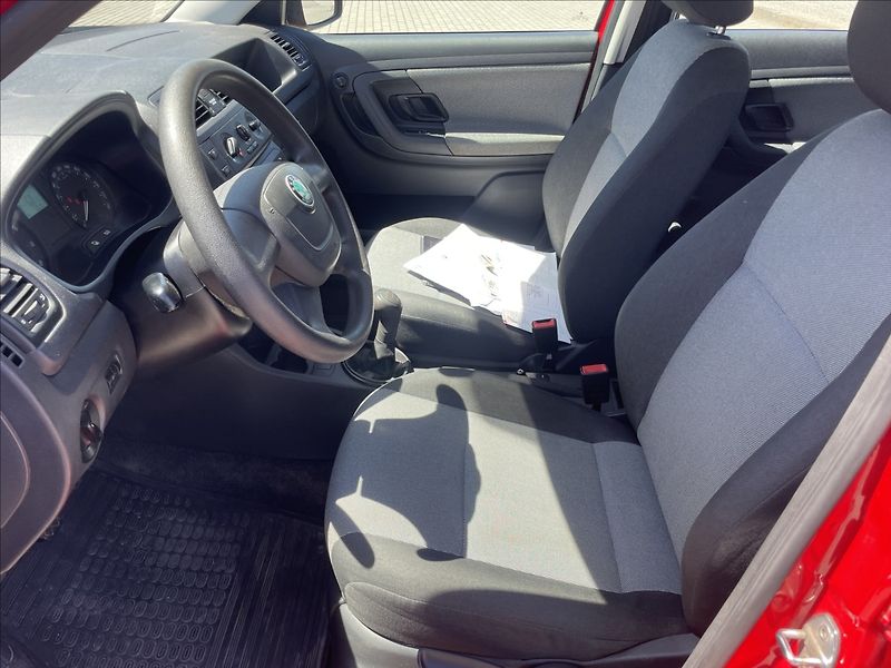 Škoda Fabia 1,4 i 63kw Klima ESP 1maj, po - fotka 7 z 33