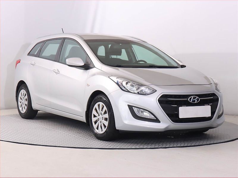 Hyundai i30 (2016) Comfort 1.6 CRDi, Serv.kniha - fotografie inzerátu