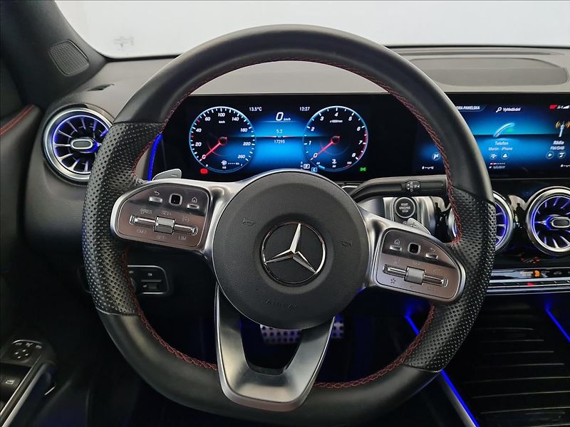 Mercedes-Benz GLB 200 4MATIC AMG Line - fotka 10 z 22