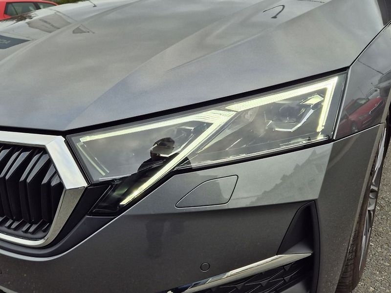 Škoda Octavia 130 let Premium 1.5 TSI 110 kW - fotka 14 z 39
