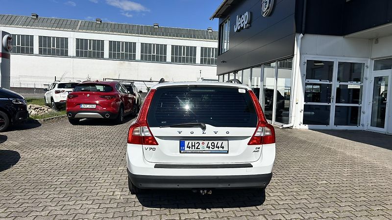 Volvo V70 2.4D 180k AWD - fotka 7 z 14