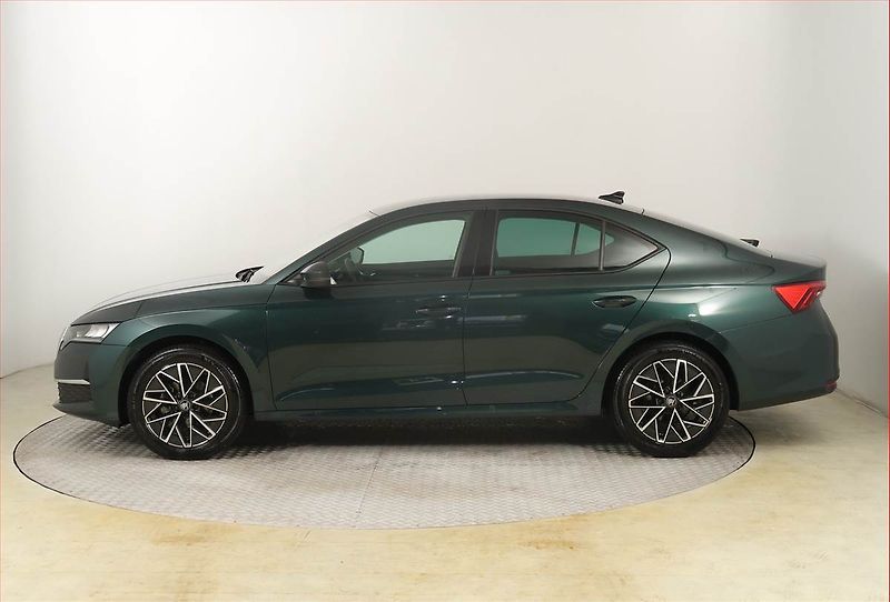 Škoda Octavia (2025) Selection 1.5 TSI - fotka 3 z 21