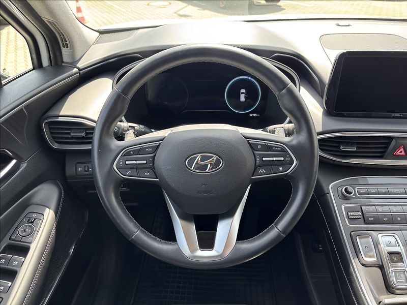 Hyundai Santa Fe 2,2 CRDi Style 4x4 DCT 142kW - fotka 23 z 50