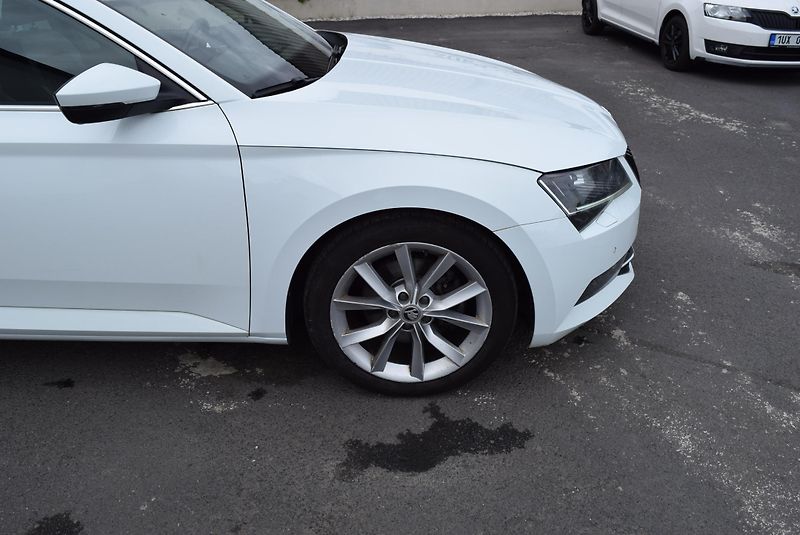 Škoda Superb (2016) 2.0TDI 140kw 4x4 DSG STYLE NAV - fotka 5 z 50
