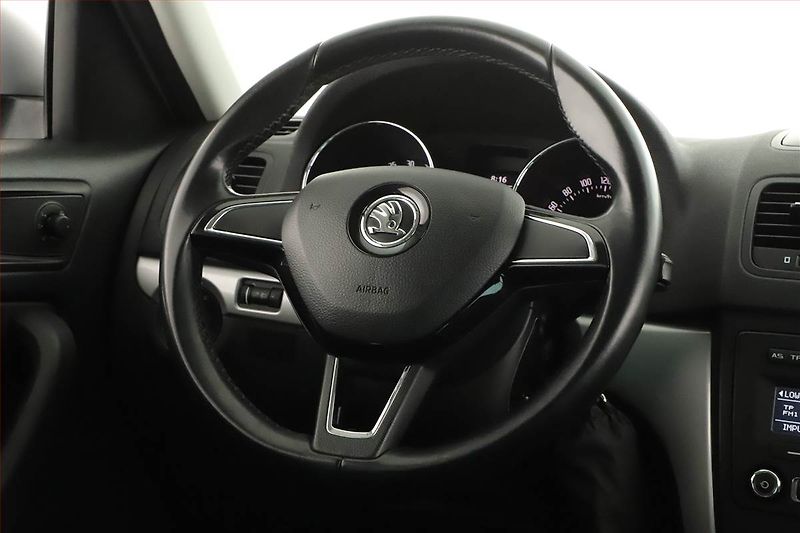 Škoda Yeti (2014) 2.0 TDI, 4X4, Tempomat - fotka 8 z 13