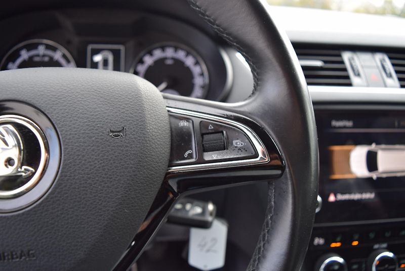 Škoda Octavia (2017) 1.5TSI 110kw AMBITION APP TEMP - fotka 28 z 50