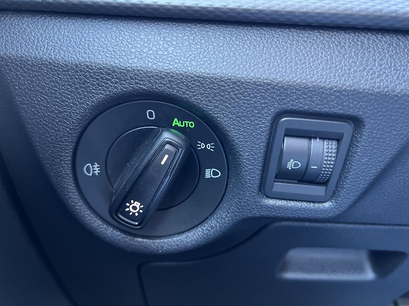 Škoda Kamiq Ambition 1.0TSi 70kw KAMERA  - fotka 13 z 42