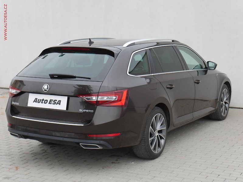 Škoda Superb (2017) 1.6TDi, Style, DSG, bixen - fotka 4 z 21