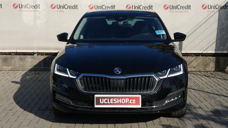 Škoda Octavia 2,0 TDI Style DSG 4X4 110 kW - fotka 2 z 28