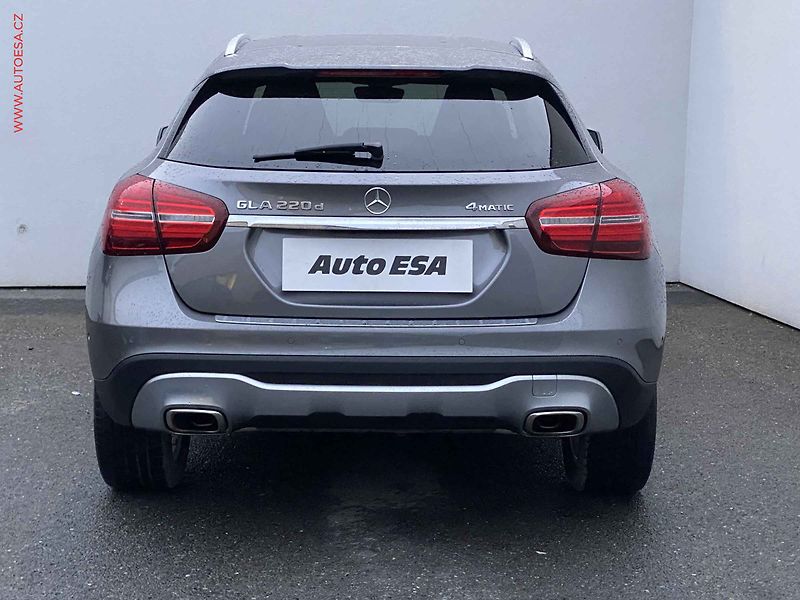 Mercedes-Benz GLA (2018) 2.2 CDi 4Matic, AT, LED - fotka 5 z 22