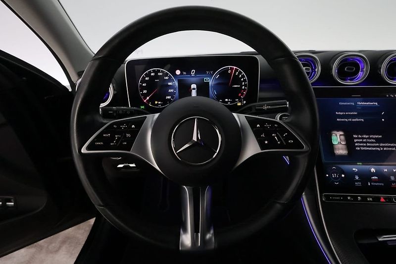 Mercedes-Benz Třídy C 300e Avantgarde Premium 360 - fotka 13 z 26