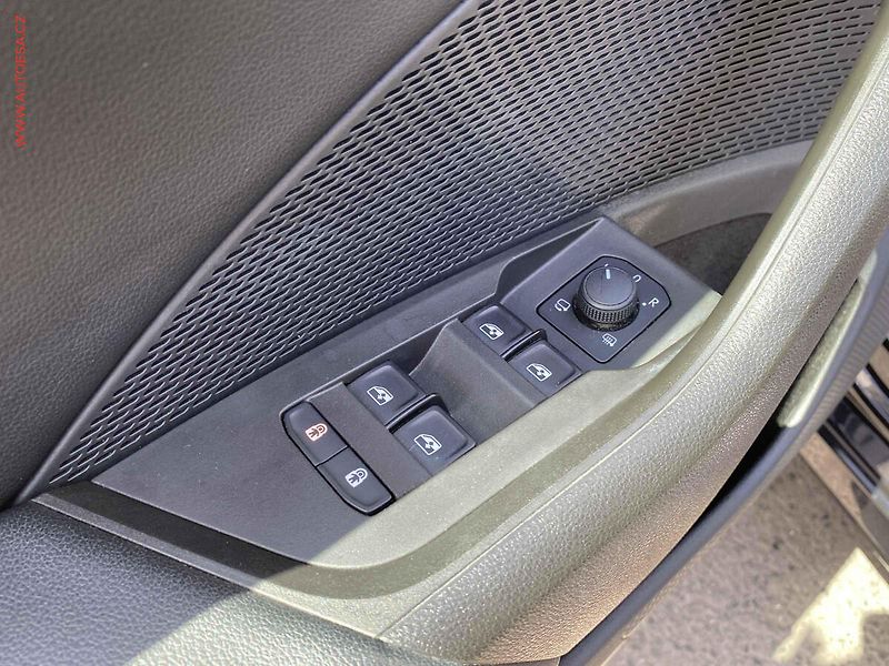 Škoda Octavia (2022) 2.0 TDi, Ambition, Webasto - fotka 14 z 22