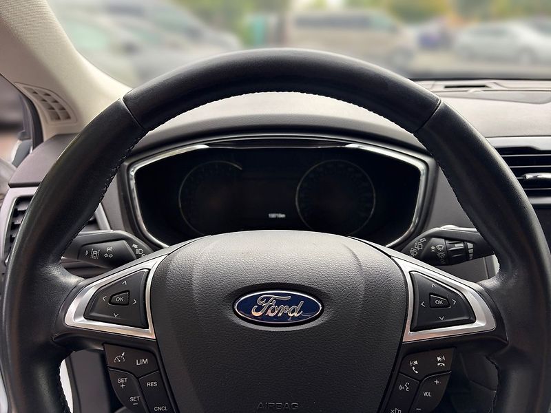 Ford Mondeo ST Line top výbava - fotka 8 z 20