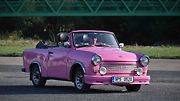 Trabant Cabrio, zejména v takovéto růžové barvě, budí zaslouženou pozornost.
