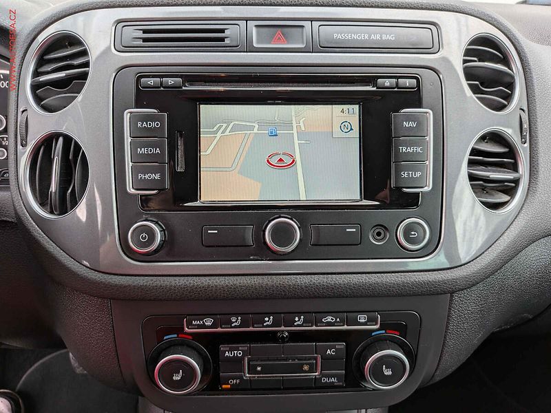 Volkswagen Tiguan (2012) 2.0TDi 4x4, DSG, navi, bixen - fotka 12 z 13