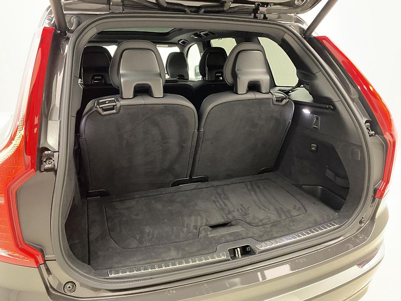 Volvo XC90 B5 AWD BRIGHT PLUS AUT 7míst - fotka 36 z 64