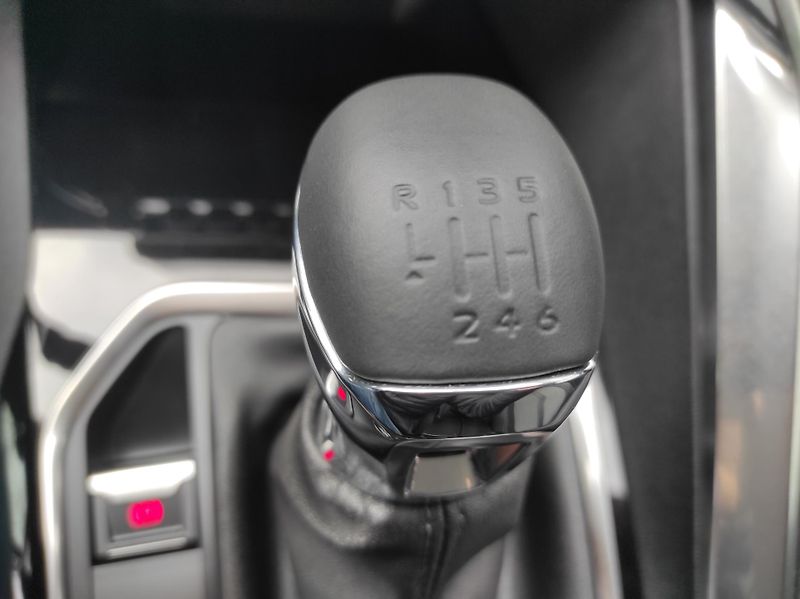 Peugeot 3008 1,5BlueHDi S&S, ALLURE, ČR - fotka 34 z 61