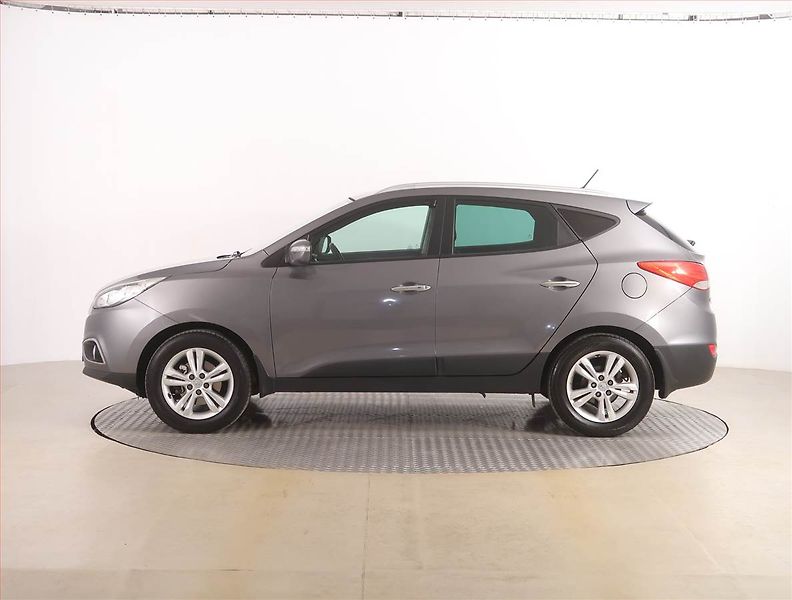 Hyundai ix35 (2013) 1.6 GDI, Serv.kniha, Tempomat - fotka 3 z 17