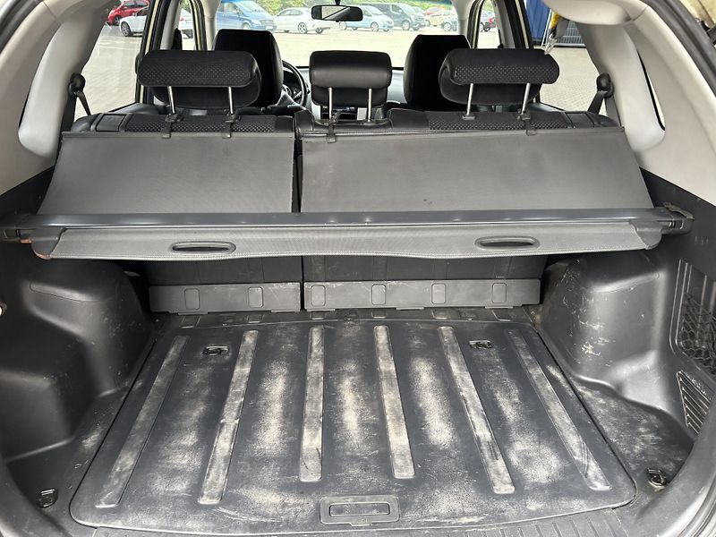 Hyundai Tucson (2006) 2.0 i 4x4 tažné - fotka 11 z 17