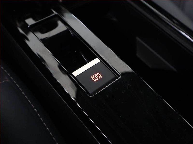 Citroën C4 (2021) 1.2 PureTech, Serv.kniha, Kůže - fotka 17 z 19