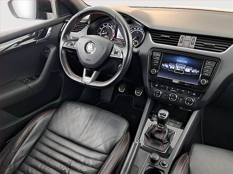 Škoda Octavia (2016) RS 230 2.0 TSI, Navi - fotka 7 z 21