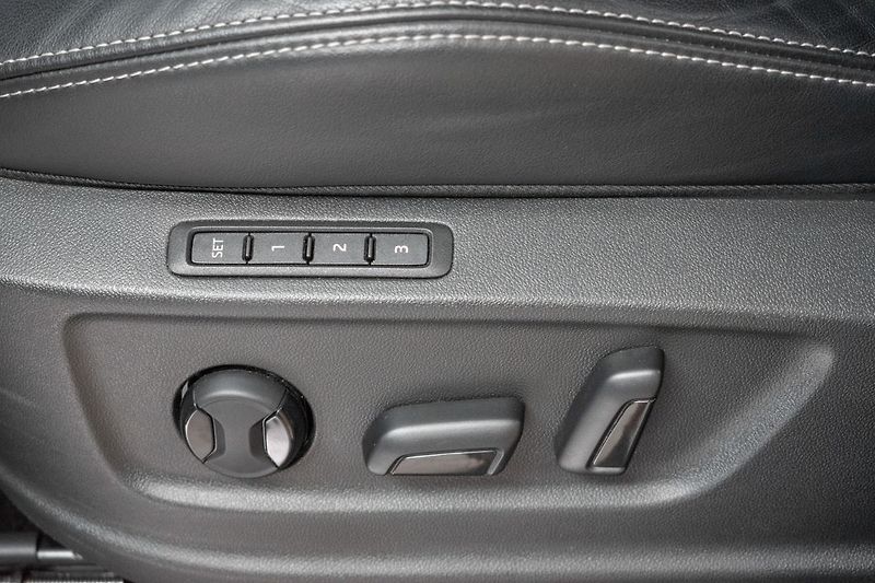 Škoda Kodiaq 2.0 TDI 4x4*SPORTLINE*TAŽNÉ*ČR - fotka 18 z 48