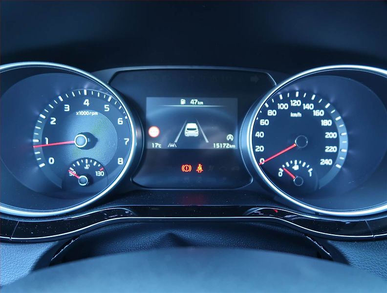 Kia Ceed (2025) 1.5 T-GDI - fotka 11 z 16