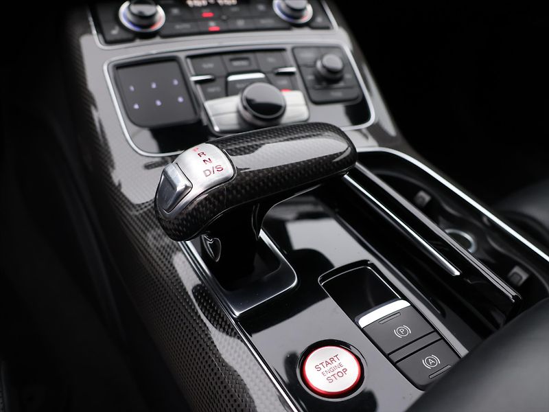 Audi S8 4.0 TFSI 445kW Plus Tiptronic - fotka 24 z 33