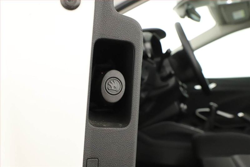 Škoda Fabia (2023) Style 1.0 TSI, ČR,1.maj - fotka 19 z 19