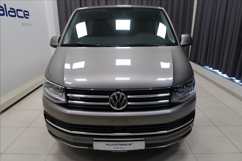 Volkswagen Multivan 2,0 TDI DSG 4MOTION HIGHLINE - fotka 3 z 45