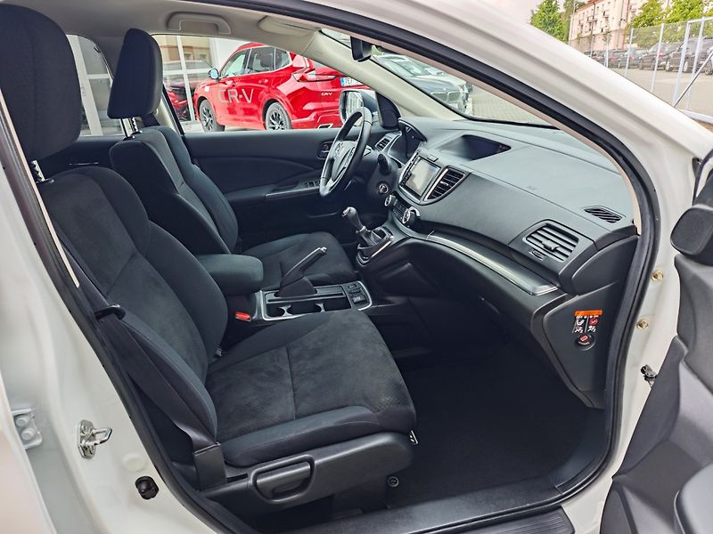 Honda CR-V (2016) 2.0 i-VTEC Elegance Plus 4WD - fotka 11 z 41