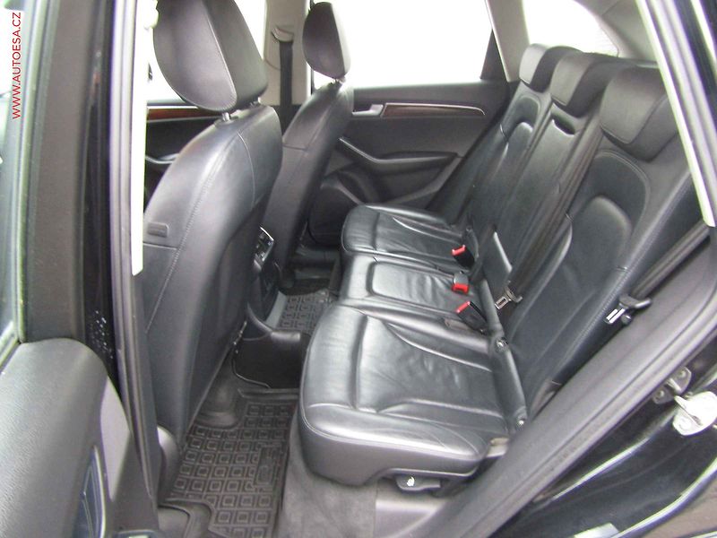 Audi Q5 (2012) 2.0TDi Quattro, AT, park - fotka 10 z 16