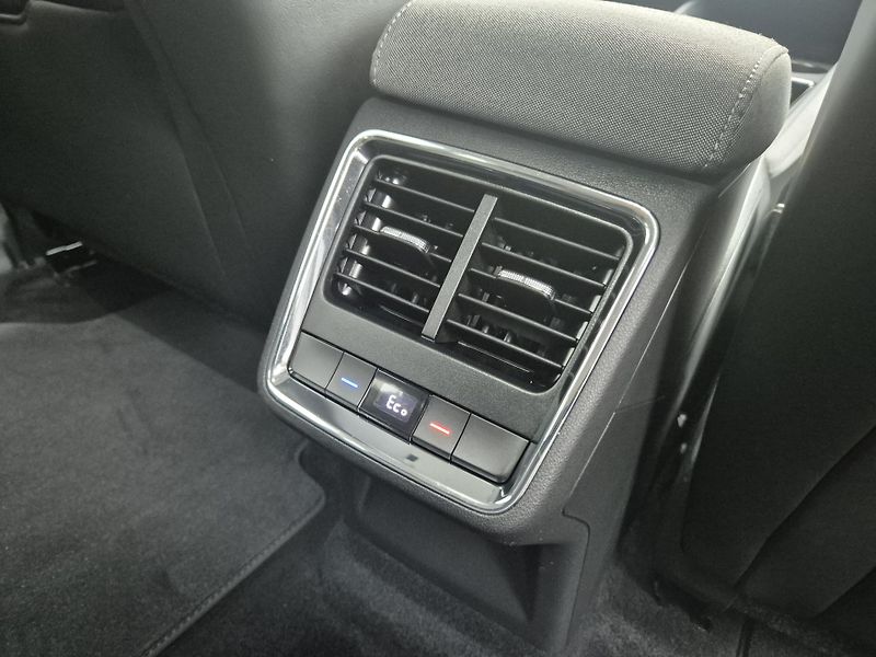 Škoda Enyaq iV 80 LOFT 150kw TZ SOH 96% - fotka 40 z 45