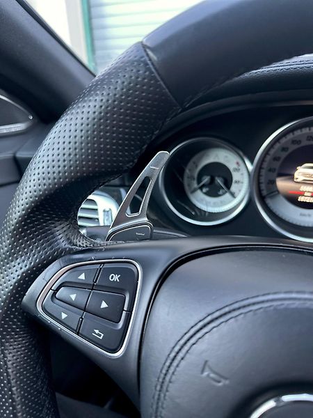 Mercedes-Benz CLS (2016) 350D 3.0 V6 190KW AMGLINE C218 - fotka 24 z 33