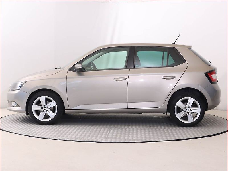 Škoda Fabia (2018) 1.0 TSI, Serv.kniha, Tempomat - fotka 3 z 21