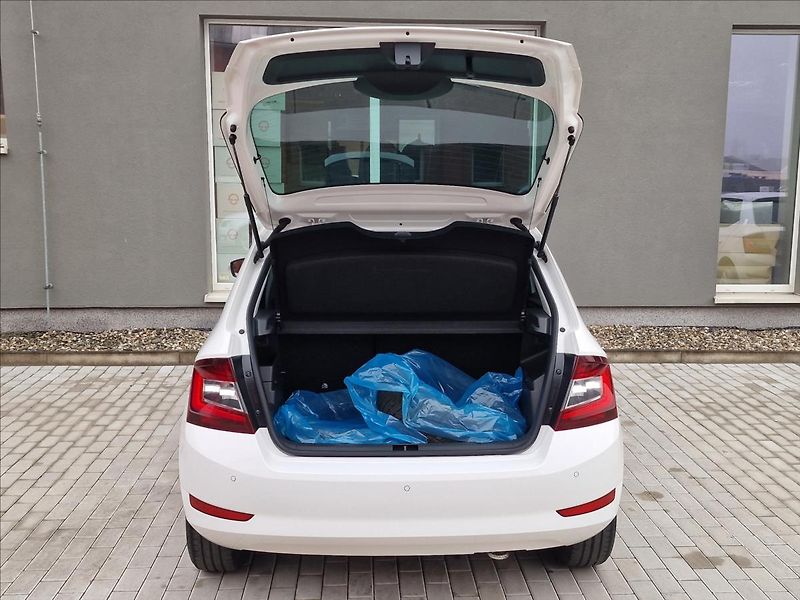 Škoda Fabia 1.0 TSI Style,původ ČR,1.Maj. - fotka 39 z 49