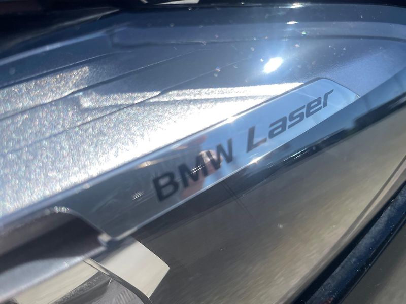 BMW Řada 7 (2022) 740d xDrive - fotka 9 z 14