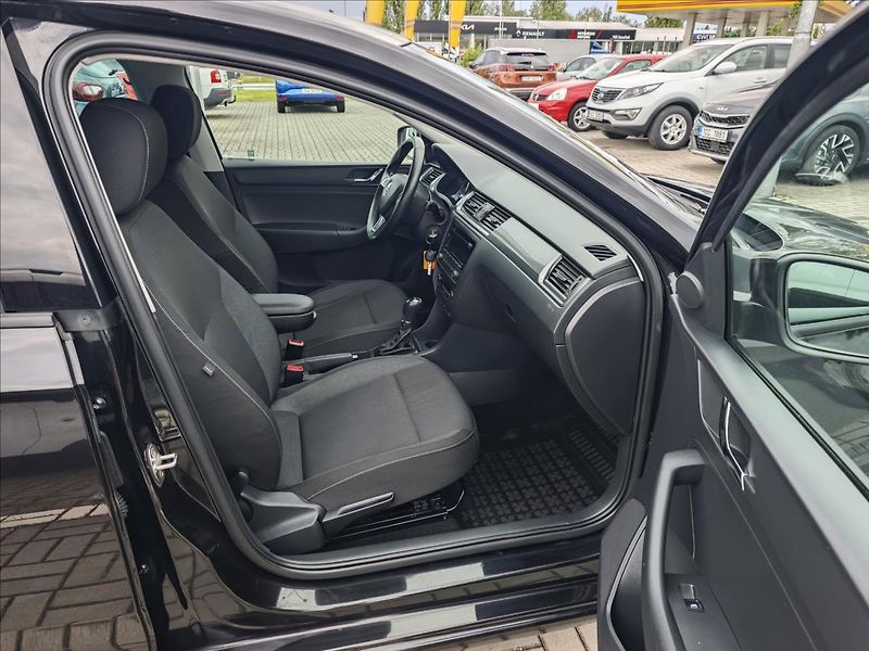 Škoda Rapid 1,6 TDI CR 66kW 7DSG  Spacebac - fotka 14 z 20