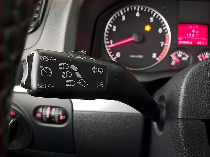 Volkswagen Scirocco (2009) 1.4 TSI, Tempomat - fotka 17 z 18