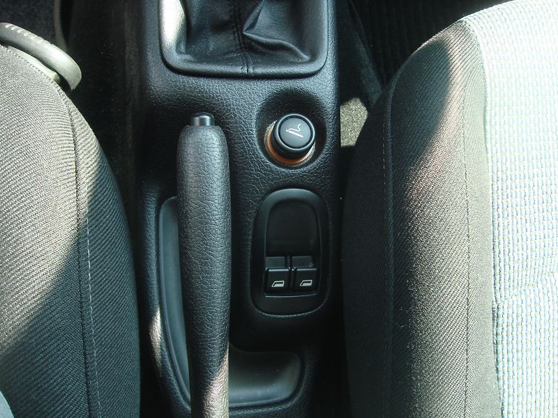 Peugeot 206 (2004) 1,4 HDI - fotka 14 z 14